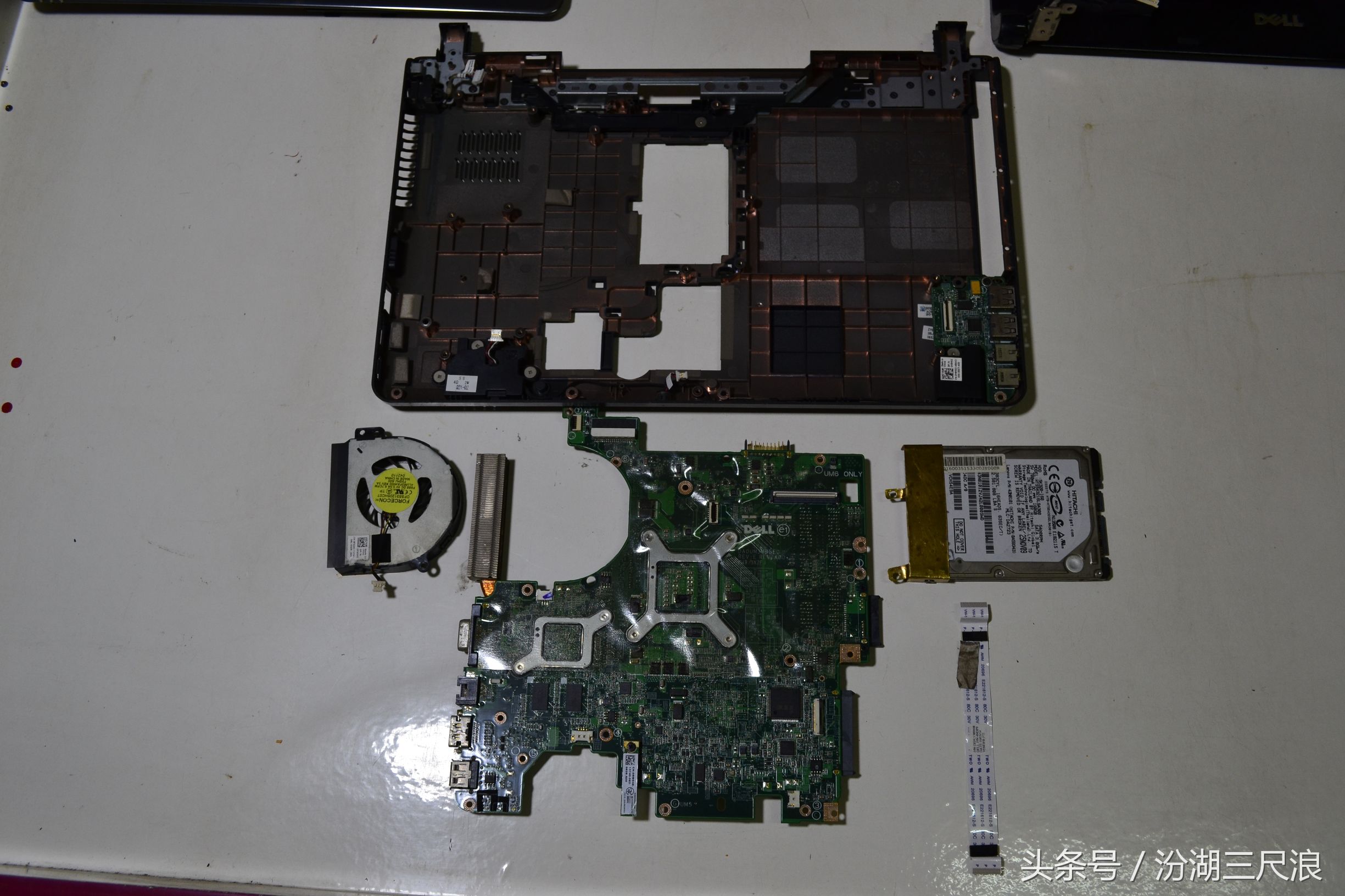 戴尔1464笔记本拆机研究图解