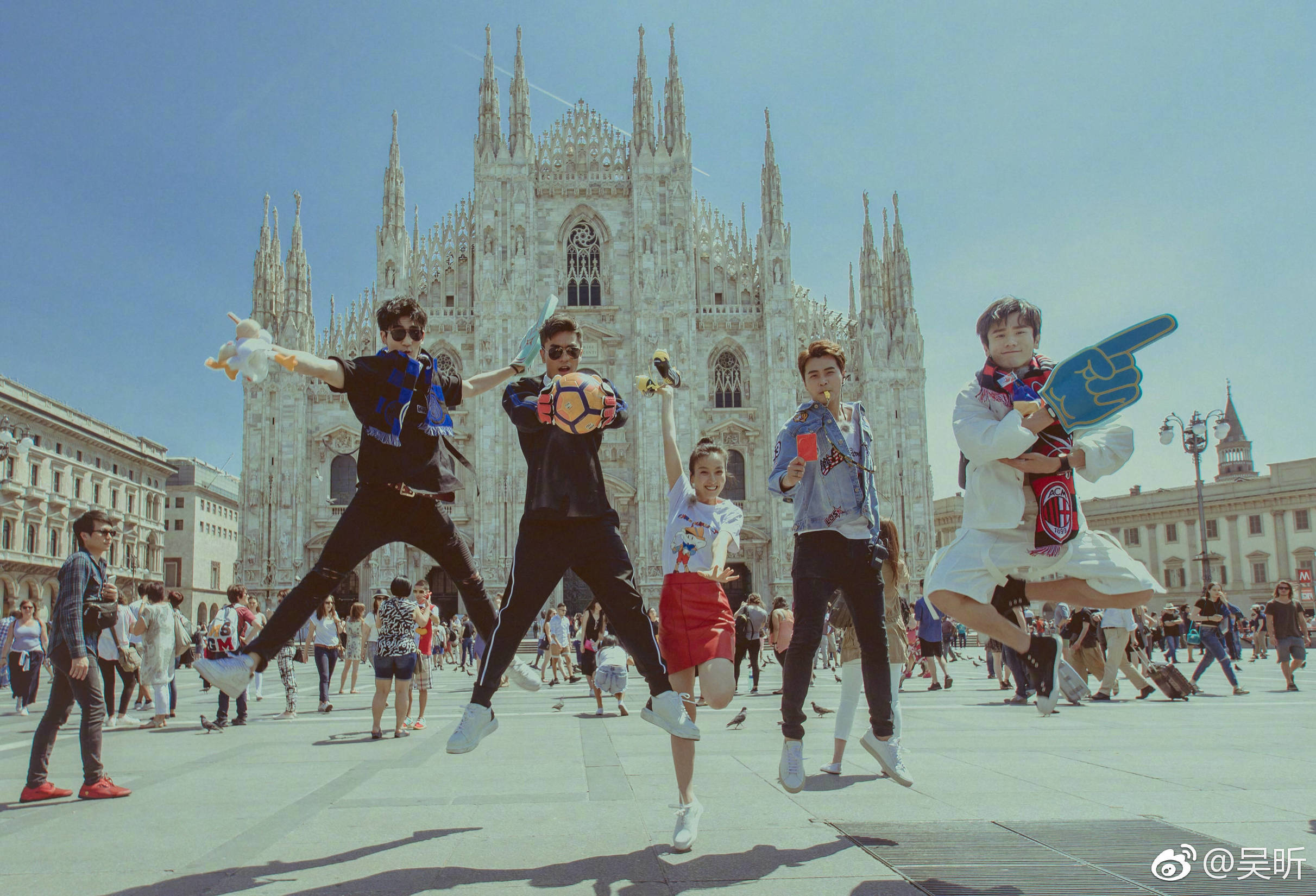 吴昕遇见足球城,遇见足球吴昕郑恺视频