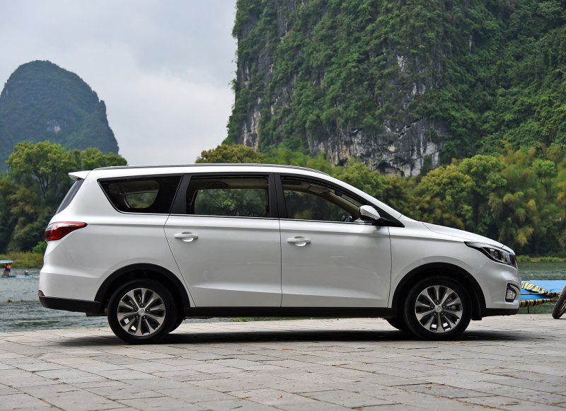 长安mpv凌轩,长安凌轩7座mpv怎么样