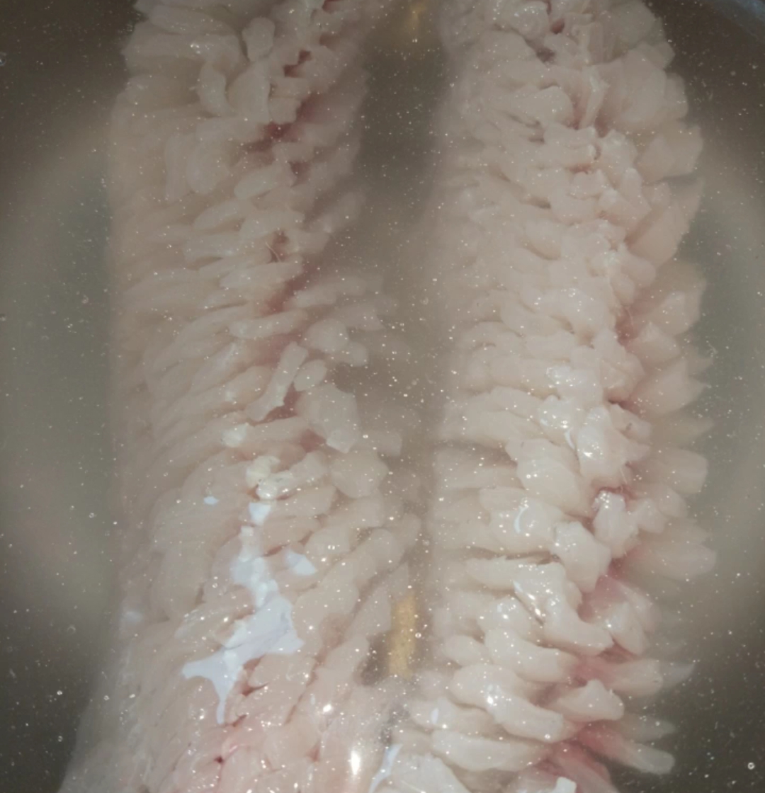 川味糖醋松鼠鱼,糖醋松鼠鱼的家常做法最简单好吃