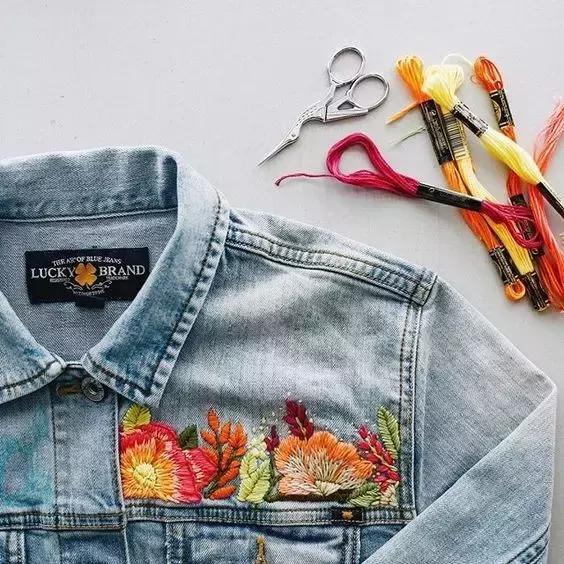 衣服破了个小洞怎么补无痕迹,衣服破了一个特别小的洞