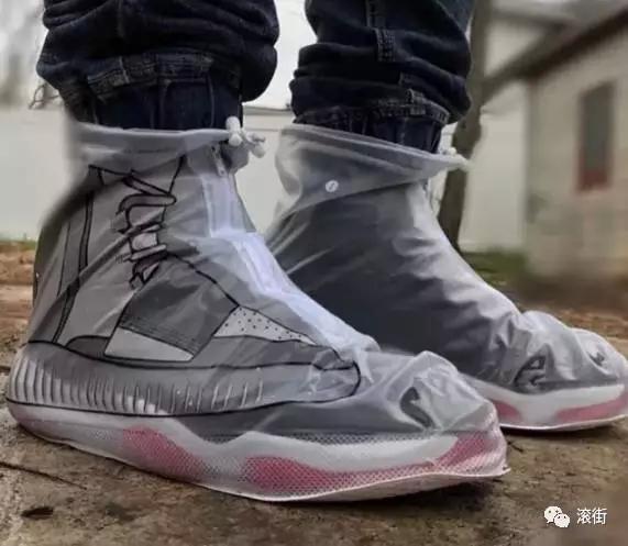 下雨穿什么雨鞋最方便,秋冬下雨天穿搭