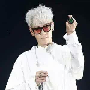 bigbang看崔胜铉电影,bigbang看粉丝