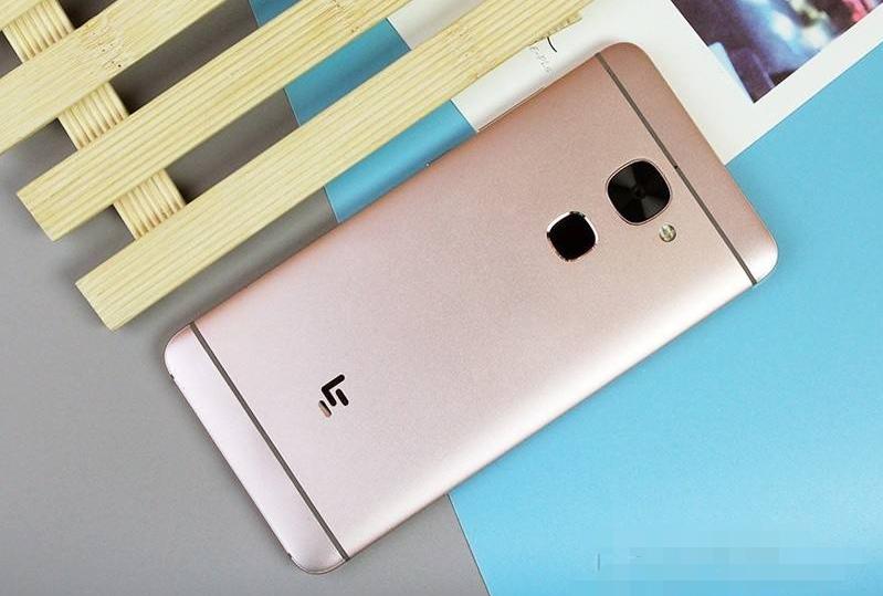 京东手机销量过100万的,京东销量最新排行榜