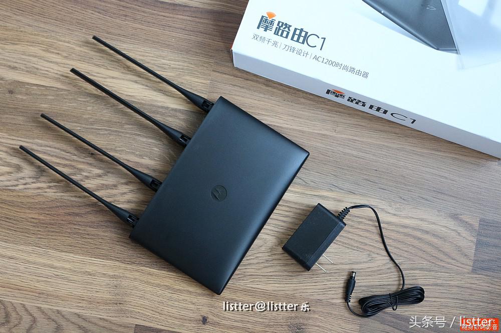 摩托罗拉摩路由C1测评,信号稳如泰山,质感薄如刀锋