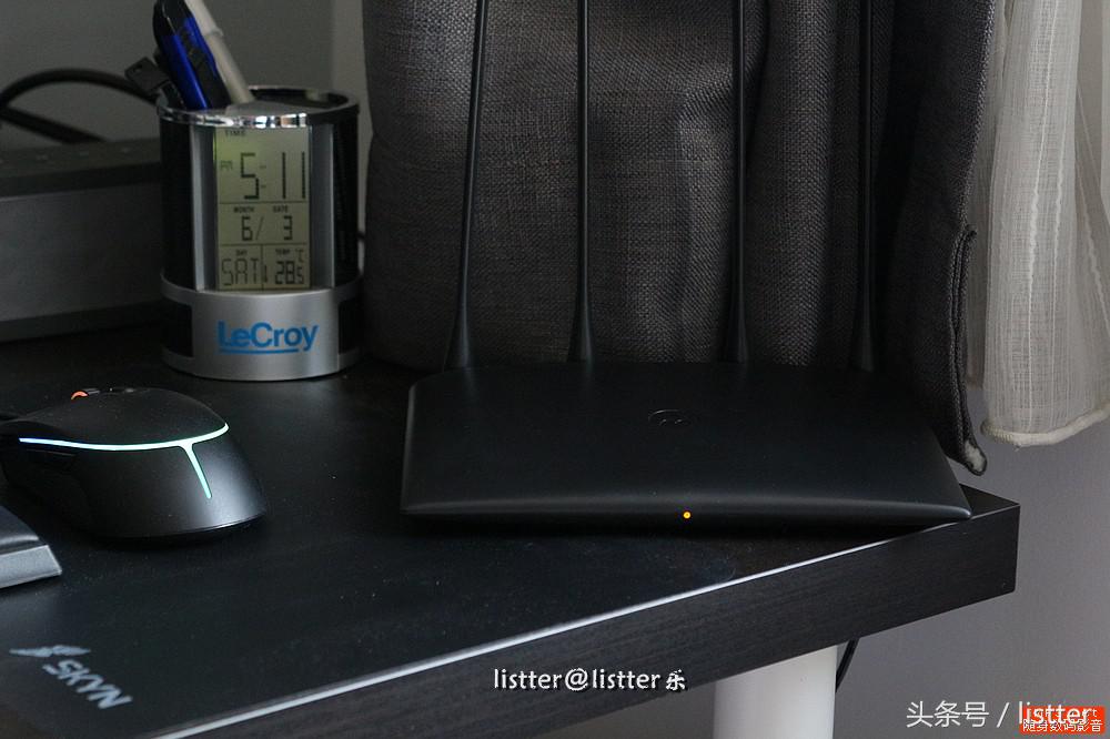 摩托罗拉摩路由C1测评,信号稳如泰山,质感薄如刀锋