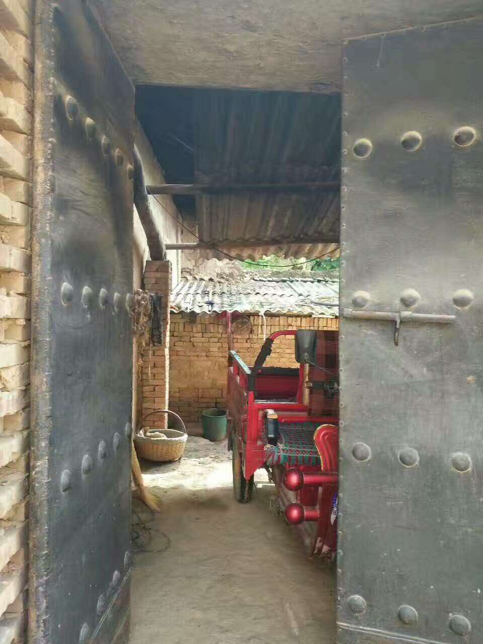 走在家乡的老屋,深藏在我心中的老屋