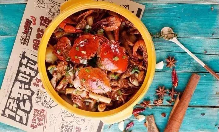 太原柳巷美食团购肉蟹煲,4个人团购套餐柳巷肉蟹煲