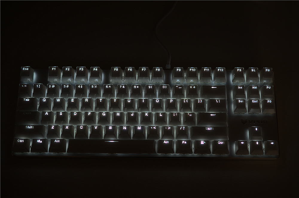 晶莹剔透的冰晶,蓝色冰晶效果