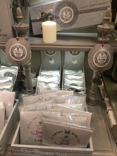 最全泰国购物必买清单,泰国购物必买清单攻略