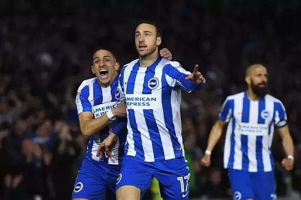 布莱顿位居英超首榜第一名,布莱顿vs曼城列队欢迎