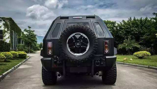 30万suv硬汉,300多万的硬派suv