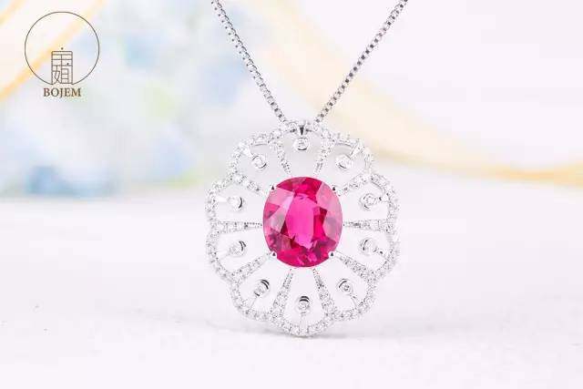 南红手串多年后有变化,南红手串跌价严重吗