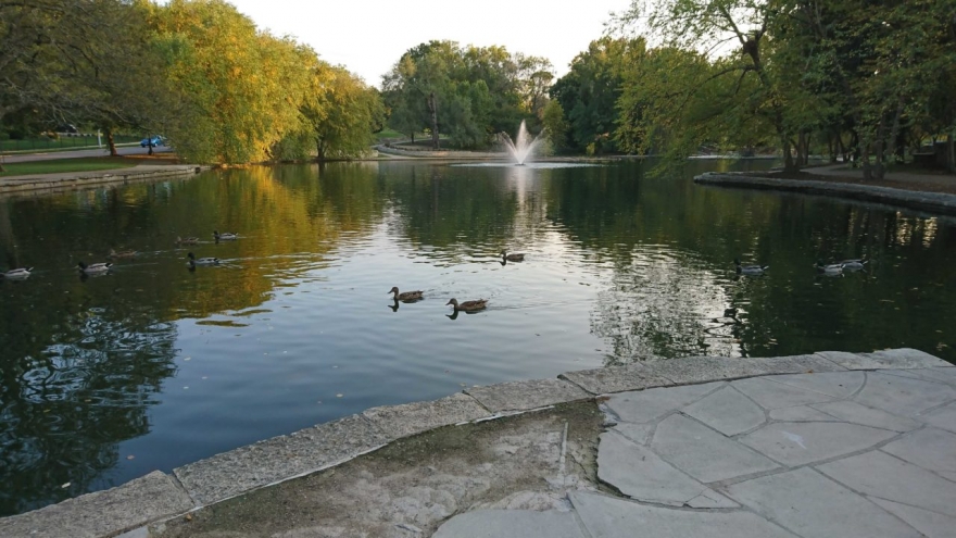 索尼xperia1ii跟1iii的区别,小内存nas