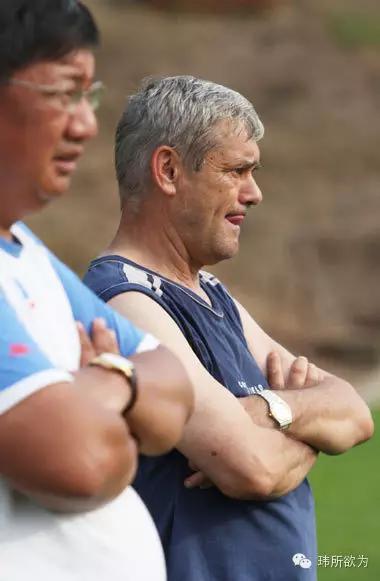 双冠王巅峰之战,桑特拉奇双冠王