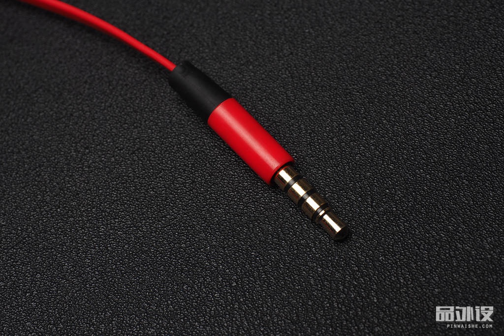 TteSPORTS隐者PRO专业版入耳式游戏耳机评测