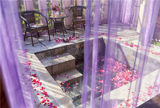 玫瑰庄园——以玫瑰之名温暖你