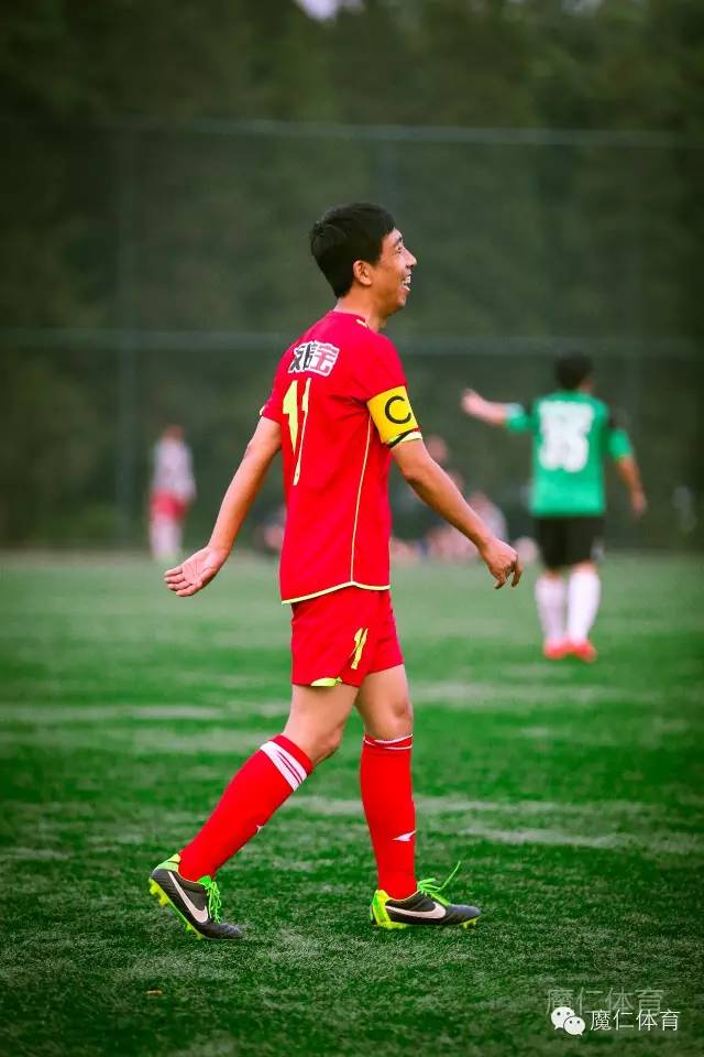 投资理财更要投资健康—友信宝足球俱乐部