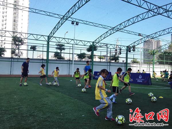 巴塞罗那足球夏令营,足球夏令营巴萨