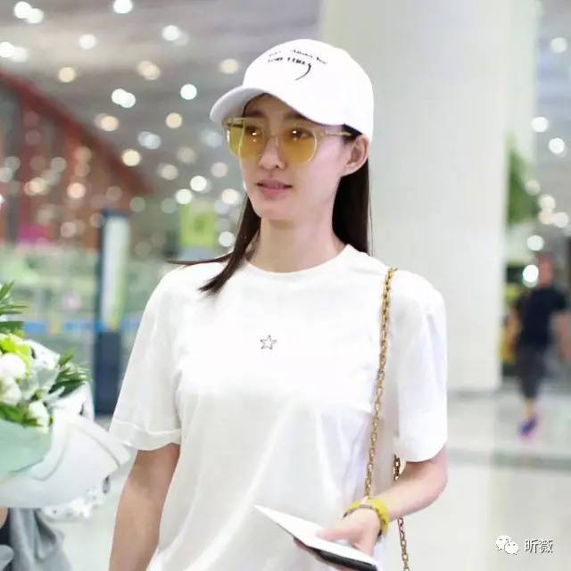 夏天出门必备防晒款有哪些,夏天出门必备防晒和热的东西