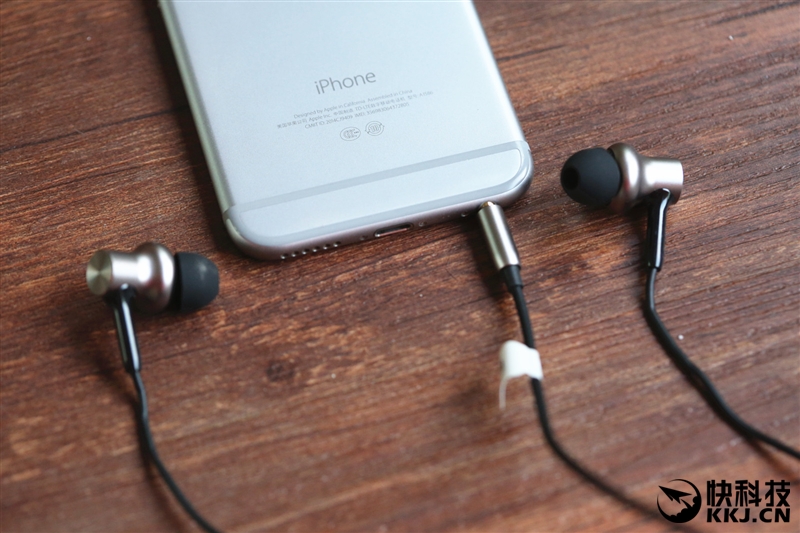 三单元发声史无前例小米圈铁耳机Pro评测