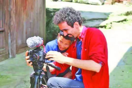 人民日报押中高考作文题新闻视频,2022连续三年押中高考作文题