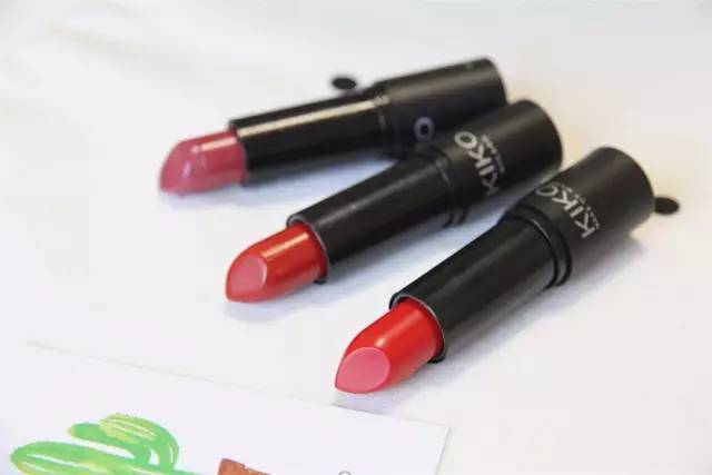 2020平价口红色号排行榜前十名,复古玫红平价学生口红10元以下