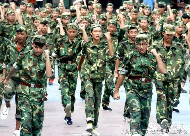 广州黄埔造船厂技工学校军训,广州黄埔技工学校军训图片