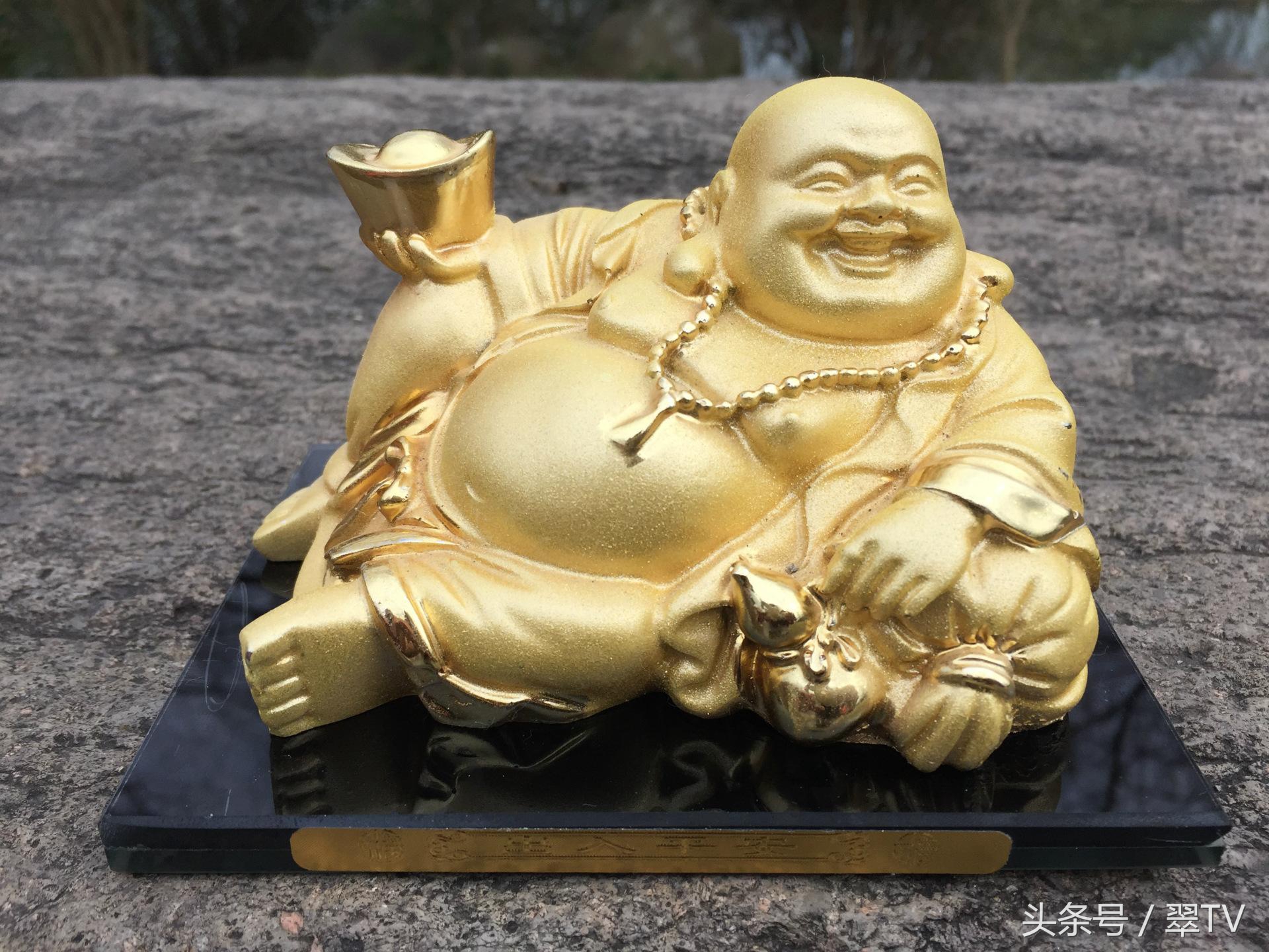 假如用珠宝翡翠来打游戏，卡牌：人头可以送，技能不能放