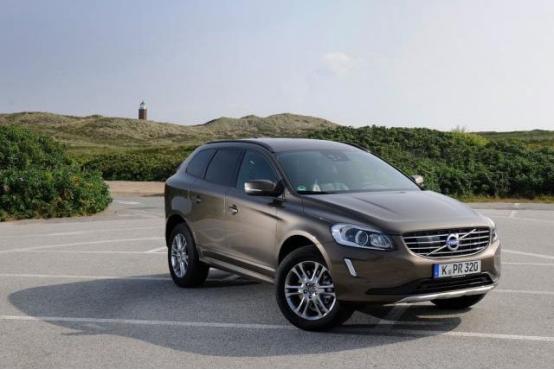 豪华车秒杀bba视频,内饰堪比bba新宝骏rm5简直要逆天