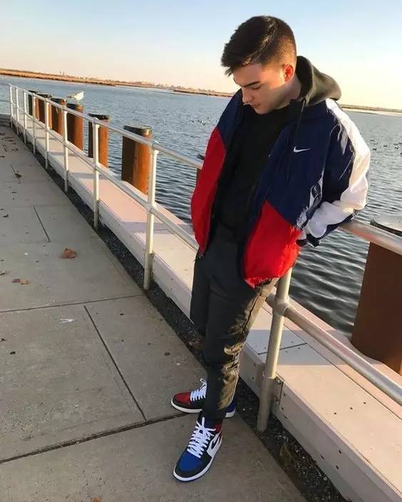 第一次买aj哪款比较好,第一次入手aj哪款比较百搭