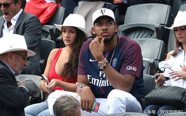 唐斯单节32分集锦,唐斯被球队戏耍