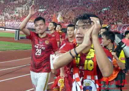 如今的中国足球缺不缺教练,中国足球难道要靠外援来踢球吗