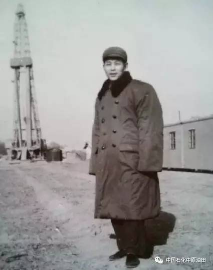 油田老照片,曾经有上万人居住的地方