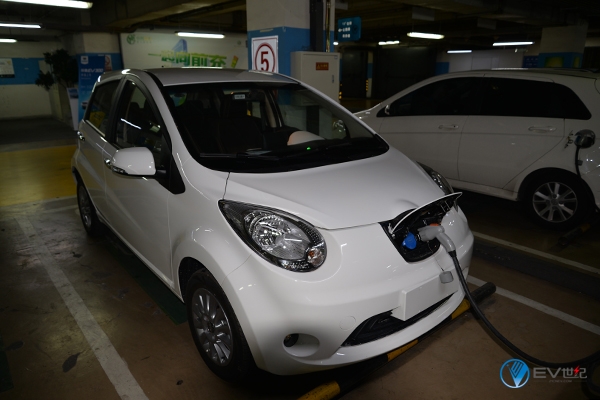 18款江淮新能源iev6e测评,江淮新能源电动汽车iev6e实测