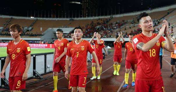 粤媒:广州锋霸将成国足救星,击败叙利亚需靠其灵光一现!