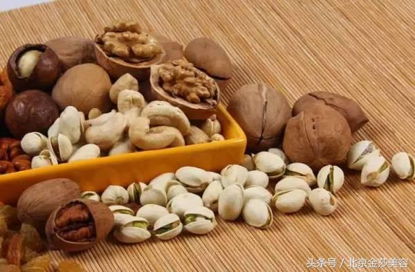 瘦脸女神张钧甯亲传瘦脸秘诀,怎样瘦脸最快最有效动作