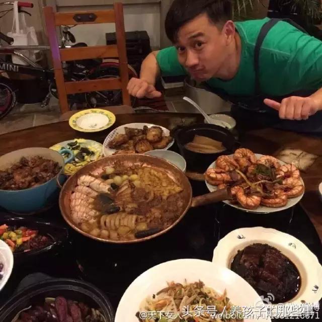 黄小厨背后的故事,黄小厨的深夜食堂综艺