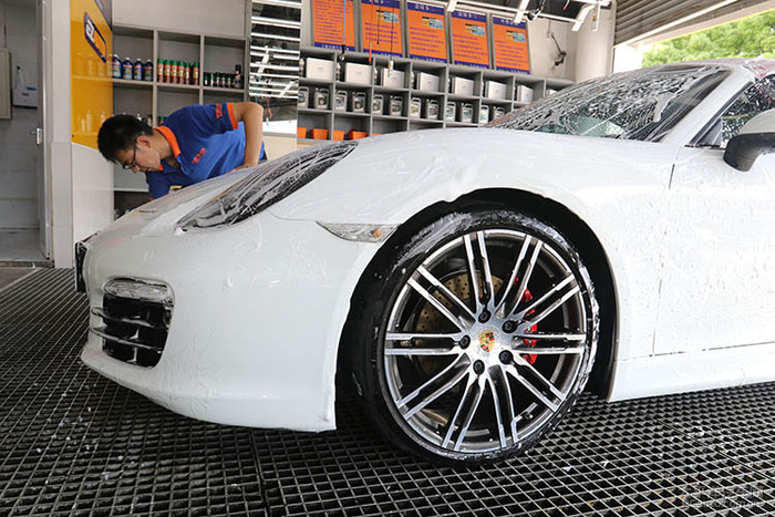 关于汽车镀晶、汽车贴膜，上海壹捷让我们的汽车生活更从容