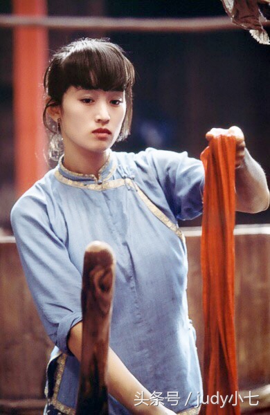 巩俐主演大红灯笼高高挂9集,巩俐大红灯笼高高挂电影