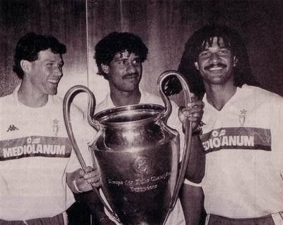 德国三驾马车荷兰三剑客,三驾马车vs荷兰三剑客