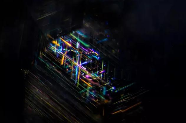 蓝宝石镜面手表,蓝宝石镜面的手表耐撞吗