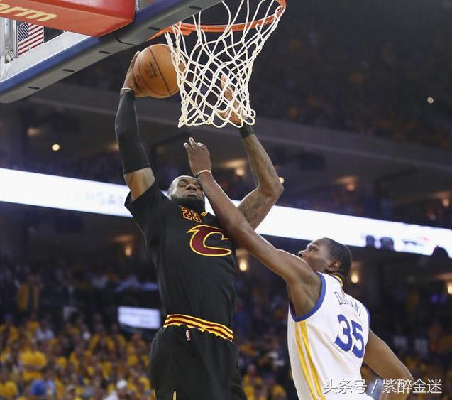 这是勇士主场哨?不吹不黑这个犯规吹了的话总决赛比分或将改写!