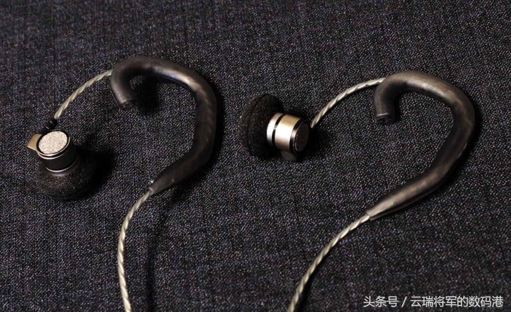 曾经和阿思翠耳机齐名的国产耳机,阿思翠降噪耳机