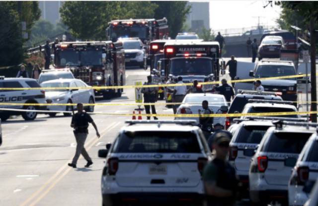 桌边社20170615：这么热的天气出门，撒孜然比喷香水更诱人