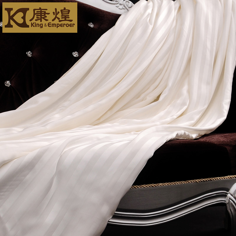 蚕丝被的益处到底有哪些,蚕丝被的好处与缺点有哪些