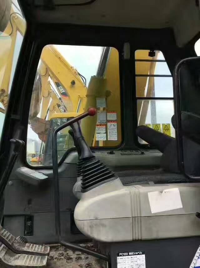 二手挖掘机分析,二手小松110挖掘机