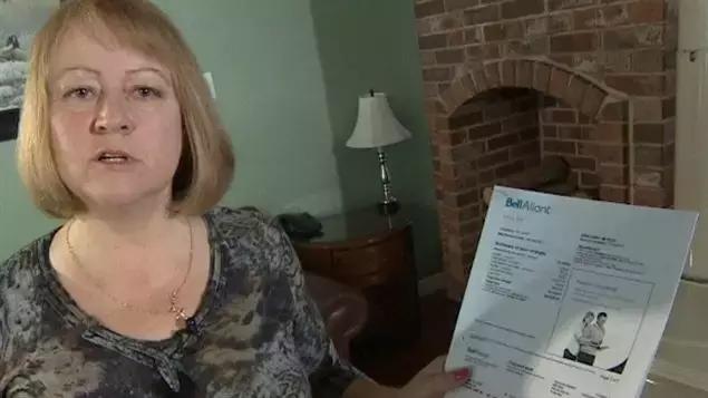 终于|加拿大人从12月起将不用支付手机解锁费