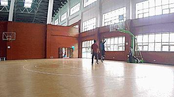 转身穿裆过人教学,穿裆过人集锦足球