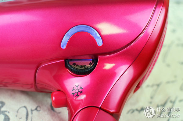 秀发水亮如丝的秘密!TESCOM黑科技TCD4000吹风机测评